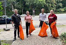 clean_up_-_2_team_canada.220x150.jpg