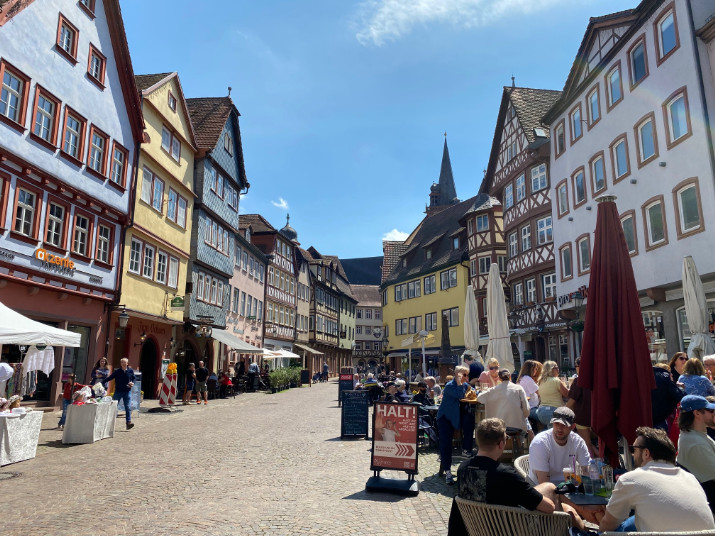 Auf dem Marktplatz von Wertheim